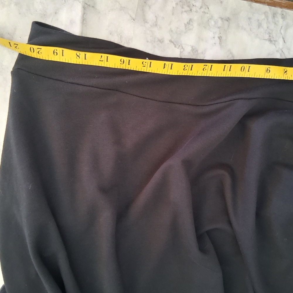 SKECHERS Black Long Flared Skirt Size 3X - Picture 3 of 9